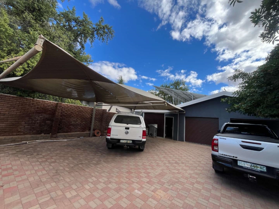 5 Bedroom Property for Sale in Keidebees Northern Cape
